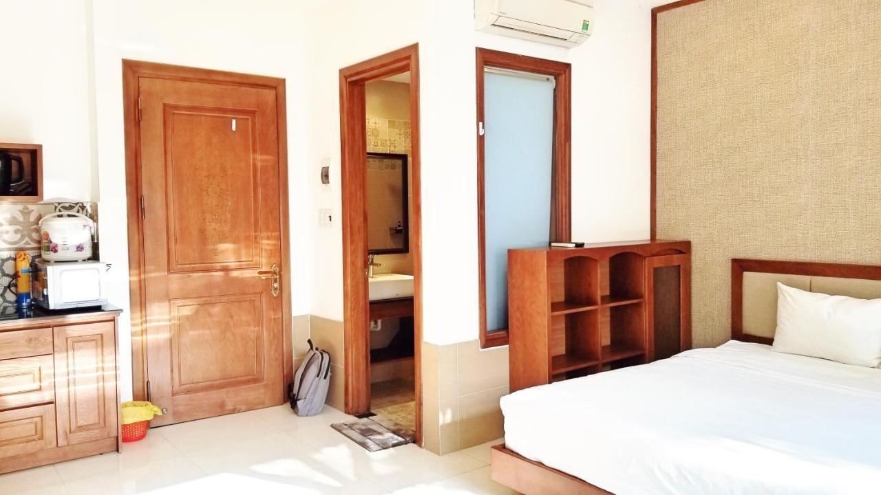 Aris Beach Apartment & Hotel Дананг Екстериор снимка