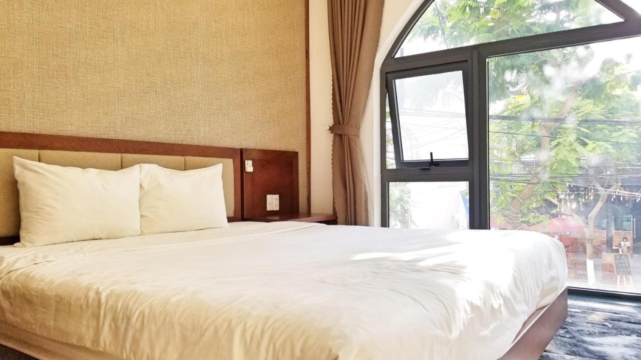 Aris Beach Apartment & Hotel Дананг Екстериор снимка