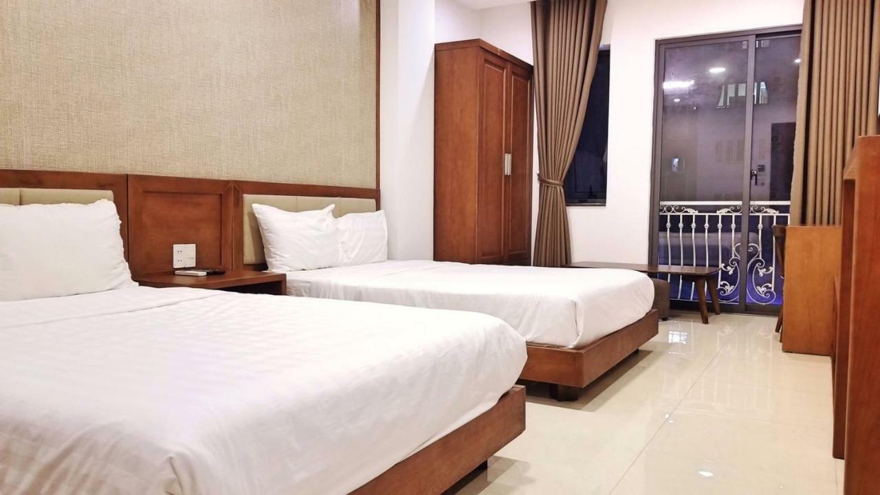 Aris Beach Apartment & Hotel Дананг Екстериор снимка