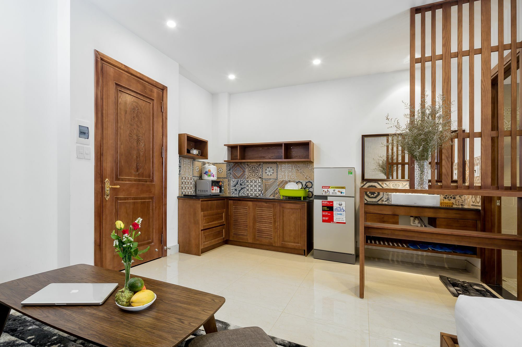 Aris Beach Apartment & Hotel Дананг Екстериор снимка